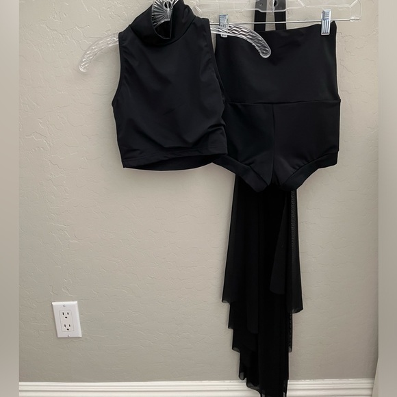 Balera High Neck Crop Top, High Wasted Shorts, and Attachable Skirt - Picture 2 of 6